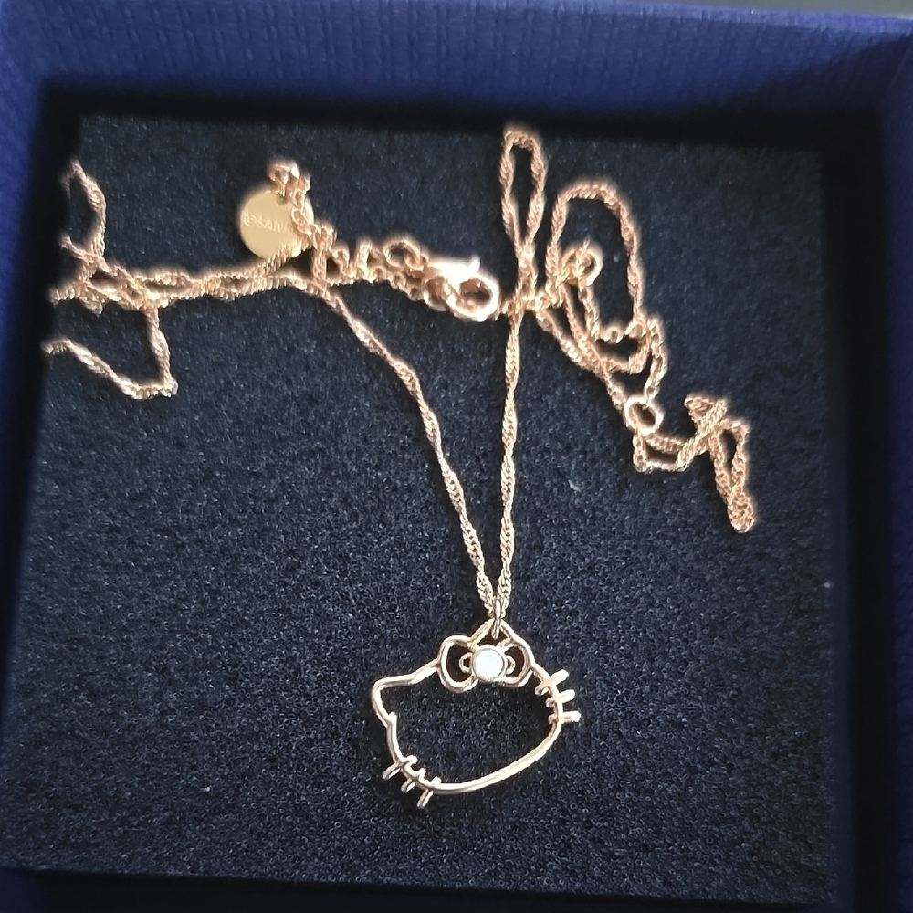 Elegant Pura Vida Hello Kitty Pendant Necklace